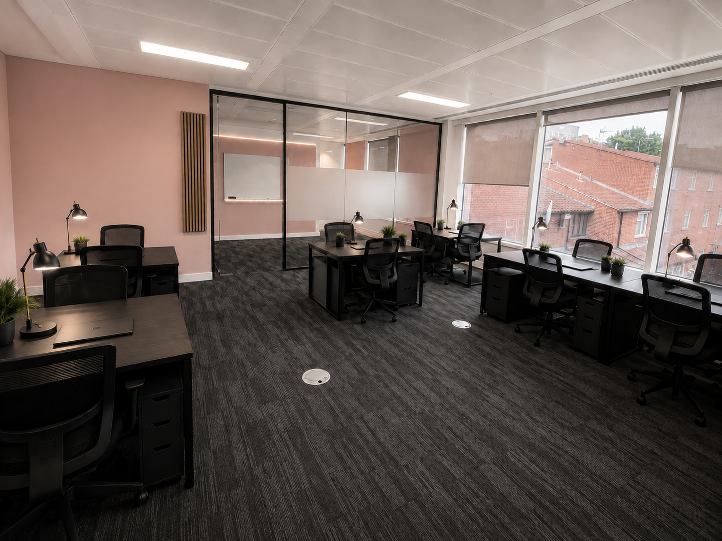 Ariel · 10–15 Desks