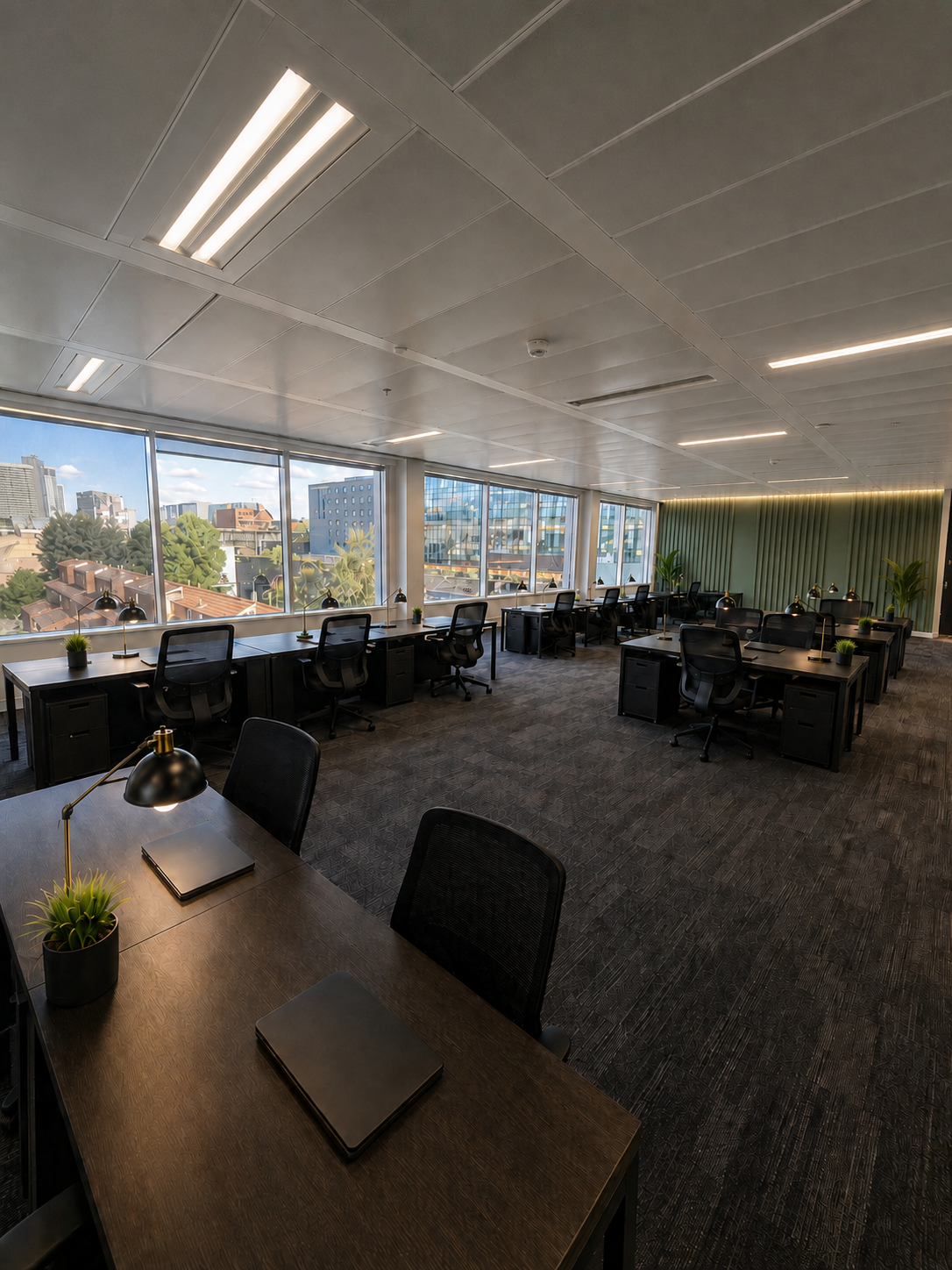 Oberon suite – 30 Desks