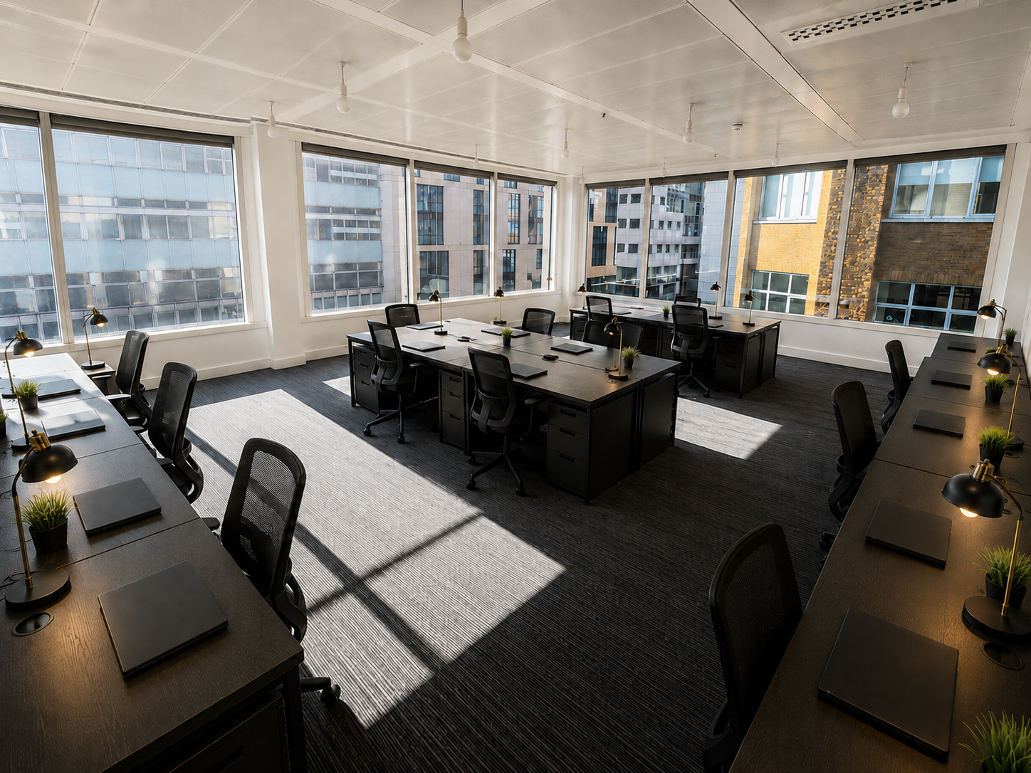 Titania · 15 Desks